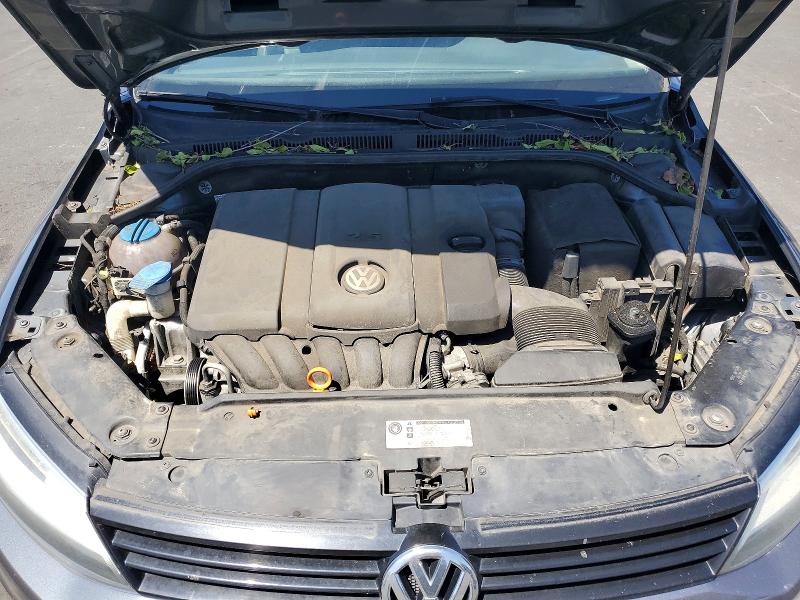 54849276 :رقم المزاد ، 3VWDZ7AJ9BM324844 vin ، 2011 Volkswagen Jetta مزاد بيع