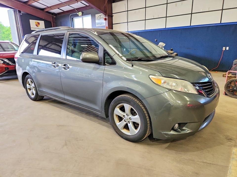 2014 Toyota Sienna მანქანა იყიდება აუქციონზე, vin: 5TDKK3DC0ES444430, აუქციონის ნომერი: 55369156