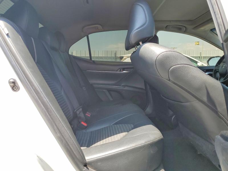 52930456 :رقم المزاد ، JTNB11HK8J3039867 vin ، 2018 Toyota Camry مزاد بيع