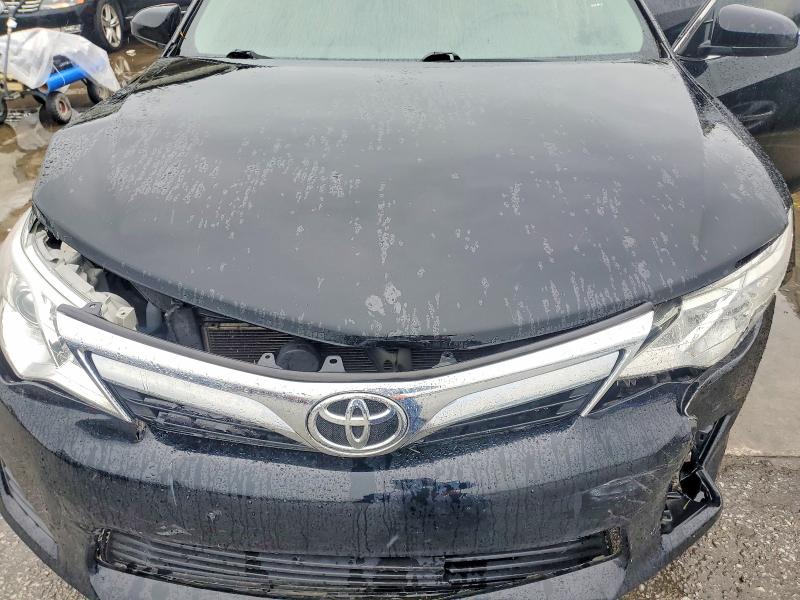 53087526 :رقم المزاد ، 4T4BF1FK2ER367957 vin ، 2014 Toyota Camry مزاد بيع