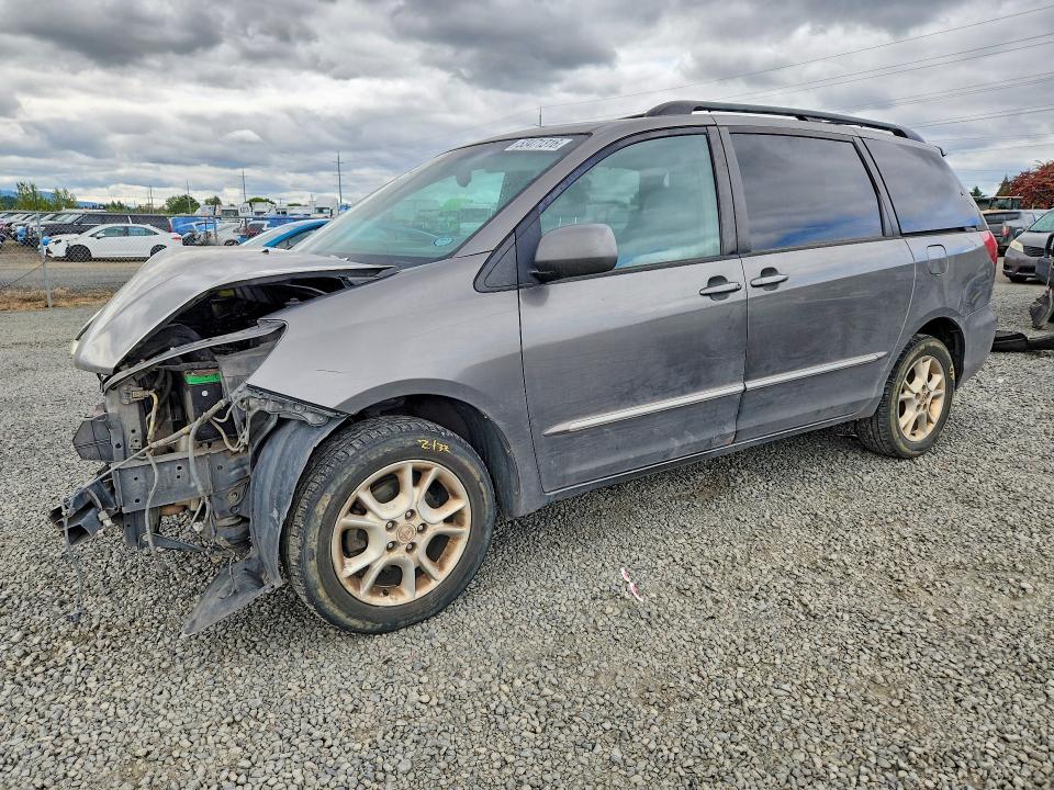 53471316 :رقم المزاد ، 5TDBA22C54S020479 vin ، 2004 Toyota Sienna مزاد بيع