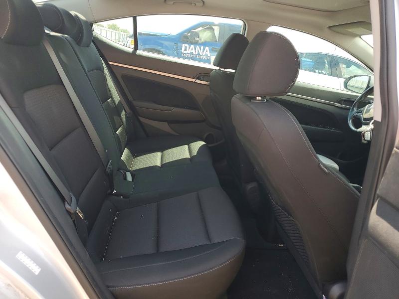 2018 Hyundai Elantra მანქანა იყიდება აუქციონზე, vin: KMHD84LF4JU586161, აუქციონის ნომერი: 54140536
