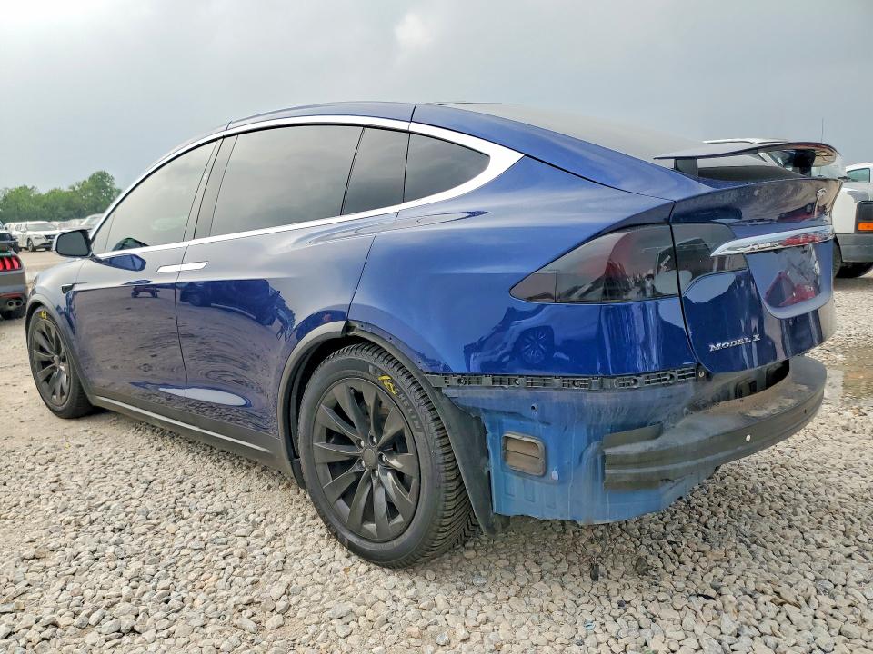 2017 Tesla Model X მანქანა იყიდება აუქციონზე, vin: 5YJXCBE23HF042560, აუქციონის ნომერი: 52731146