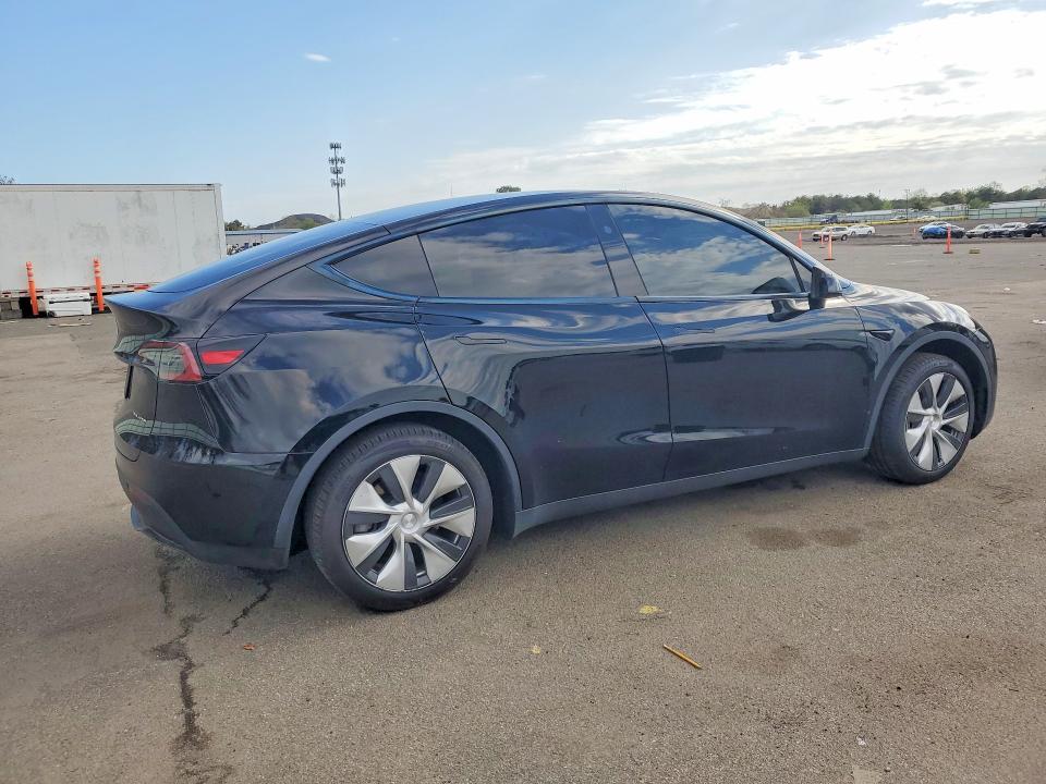 2024 Tesla Model Y მანქანა იყიდება აუქციონზე, vin: 7SAYGAEE4RF009102, აუქციონის ნომერი: 53639206
