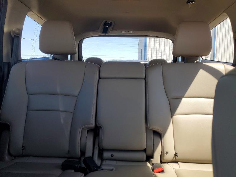 52565066 :رقم المزاد ، 5FNYF5H59JB009698 vin ، 2018 Honda Pilot مزاد بيع