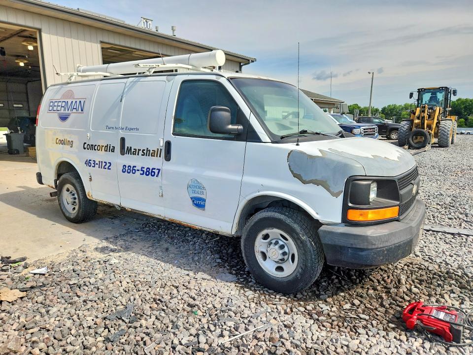 55356236 :رقم المزاد ، 1GCGG25C091108487 vin ، 2009 Chevrolet Express G2500 مزاد بيع