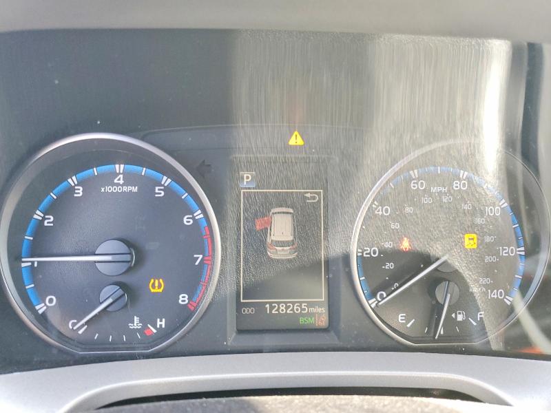 Продажа на аукционе авто 2017 Toyota Rav4, vin: 2T3WFREV1HW382337, номер лота: 53141896