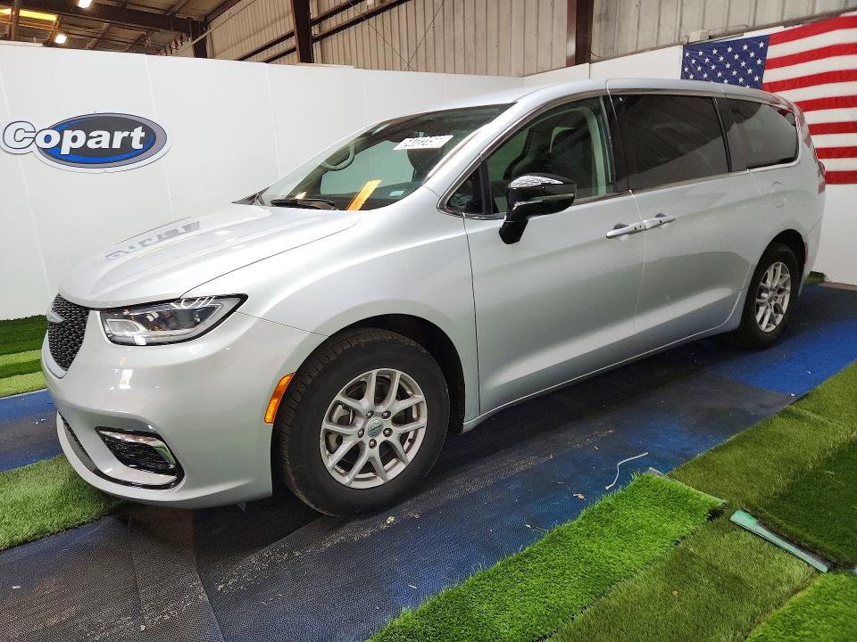 Продажа на аукционе авто 2024 Chrysler Pacifica, vin: 2C4RC1BG8RR140458, номер лота: 54723156