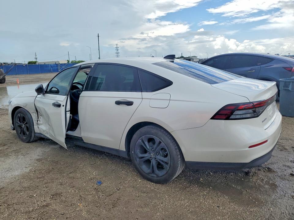 54367176 :رقم المزاد ، 1HGCY1F42SA050967 vin ، 2025 Honda Accord مزاد بيع