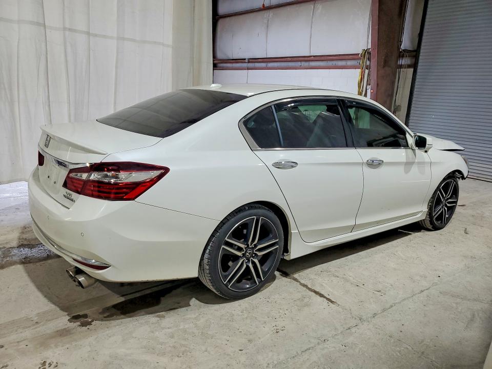 Aukcja sprzedaży 2017 Honda Accord, vin: 1HGCR3F9XHA042094, numer aukcji: 54844496