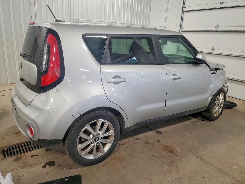 2018 Kia Soul მანქანა იყიდება აუქციონზე, vin: KNDJP3A59J7543626, აუქციონის ნომერი: 54342626
