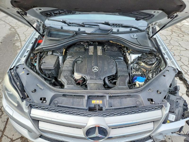 54832446 :رقم المزاد ، 4JGDF6EE4GA710011 vin ، 2016 Mercedes-benz Gl مزاد بيع