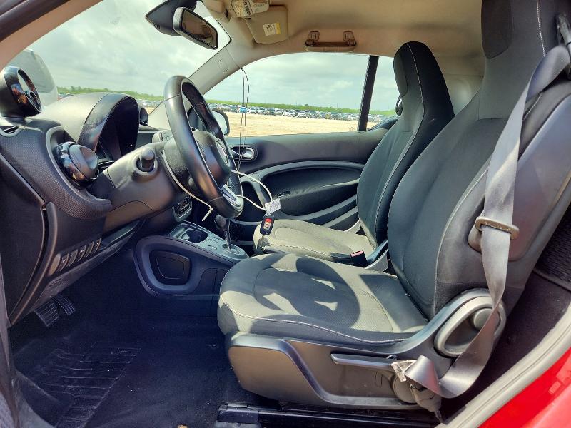 54650866 :رقم المزاد ، WMEFJ9BA0JK283377 vin ، 2018 Smart Fortwo مزاد بيع