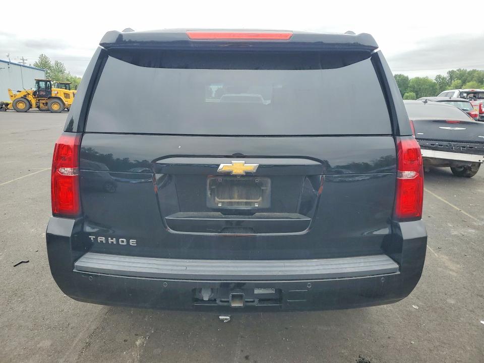 53530516 :رقم المزاد ، 1GNSKBKC6FR184538 vin ، 2015 Chevrolet Tahoe مزاد بيع