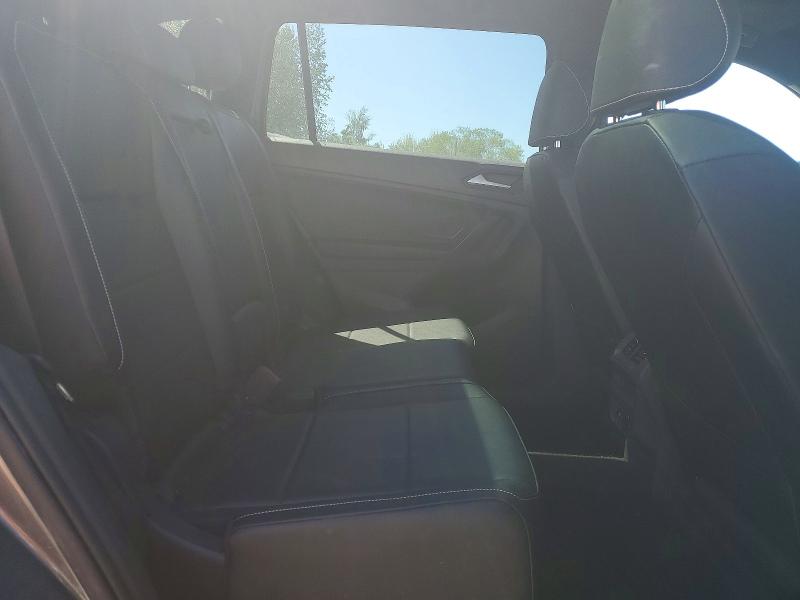 53099386 :رقم المزاد ، 3VV2B7AXXMM094495 vin ، 2021 Volkswagen Tiguan مزاد بيع