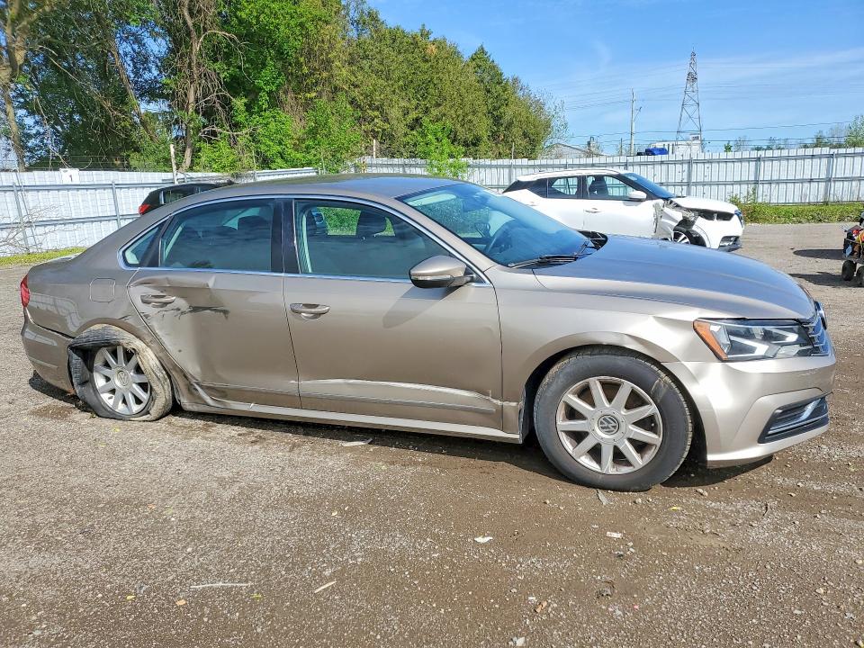 53624506 :رقم المزاد ، 1VWAS7A36GC030920 vin ، 2016 Volkswagen Passat مزاد بيع
