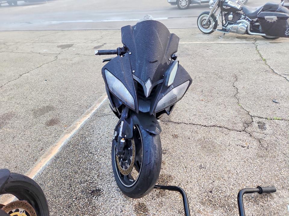 2010 Yamaha Yzfr6 მანქანა იყიდება აუქციონზე, vin: JYARJ16E0AA020656, აუქციონის ნომერი: 55057226
