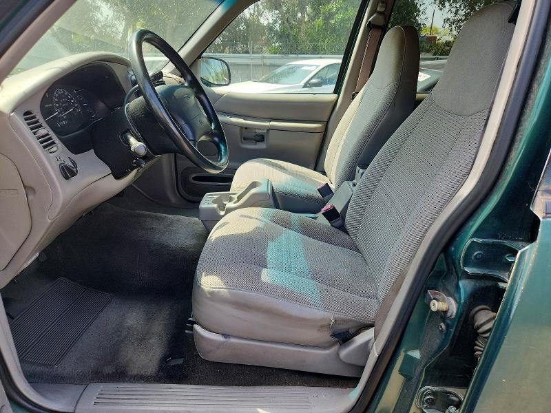 52939576 :رقم المزاد ، 1FMZU62X9YZC31135 vin ، 2000 Ford Explorer مزاد بيع