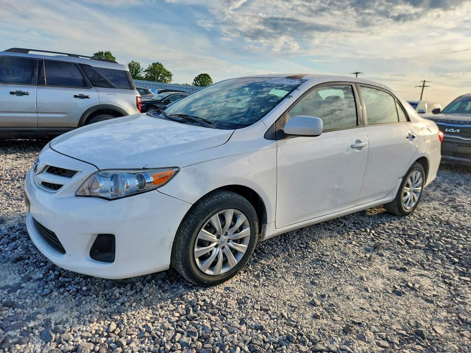 53357506 :رقم المزاد ، 5YFBU4EE9CP049555 vin ، 2012 Toyota Corolla مزاد بيع
