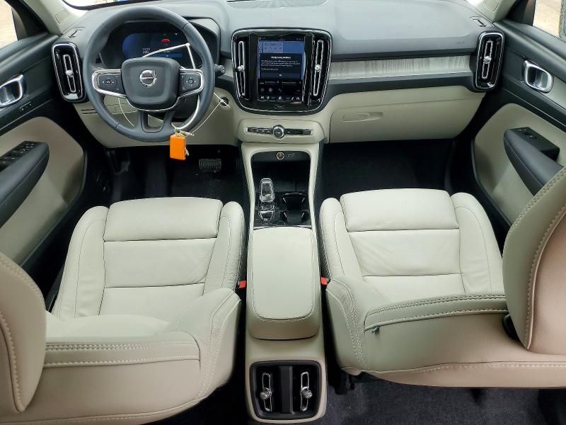 50151466 :رقم المزاد ، YV4L12UC0T2700326 vin ، 2026 Volvo Xc40 مزاد بيع