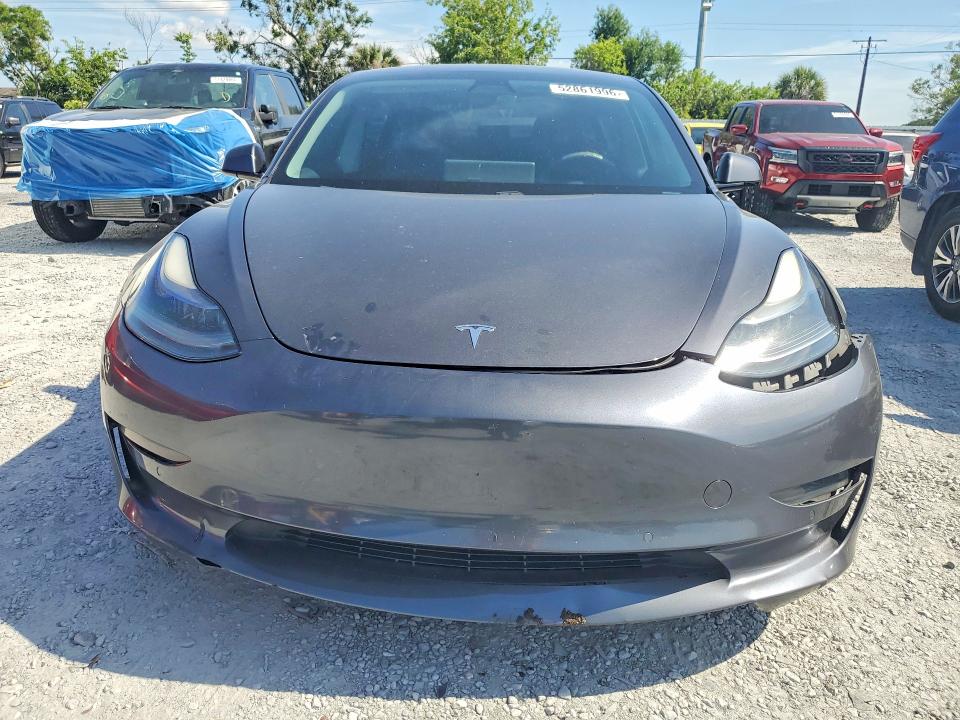 52861996 :رقم المزاد ، 5YJ3E1EA5MF048218 vin ، 2021 Tesla Model 3 مزاد بيع