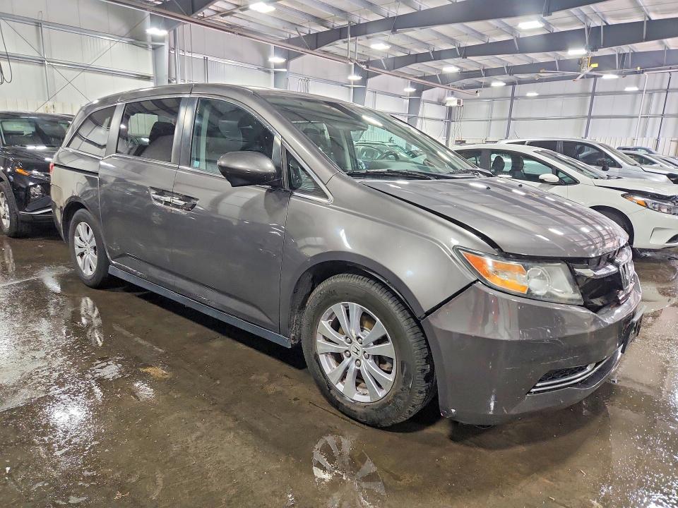 53063796 :رقم المزاد ، 5FNRL5H64HB007132 vin ، 2017 Honda Odyssey مزاد بيع