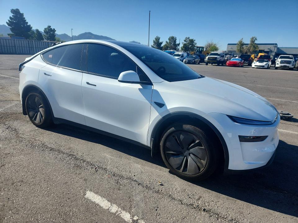 54892196 :رقم المزاد ، 7SAYGDED8TA493353 vin ، 2026 Tesla Model Y مزاد بيع