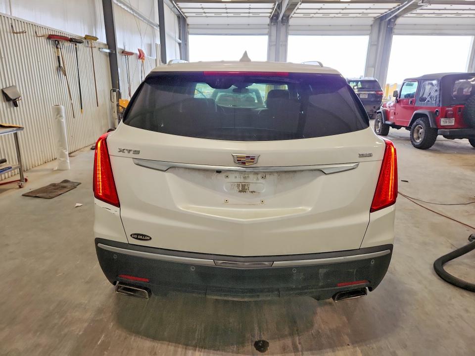 55433226 :رقم المزاد ، 1GYKNBRS7HZ131583 vin ، 2017 Cadillac Xt5 مزاد بيع