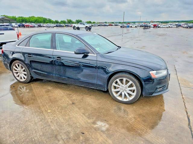 54683146 :رقم المزاد ، WAUFFAFL0DN020383 vin ، 2013 Audi A4 مزاد بيع