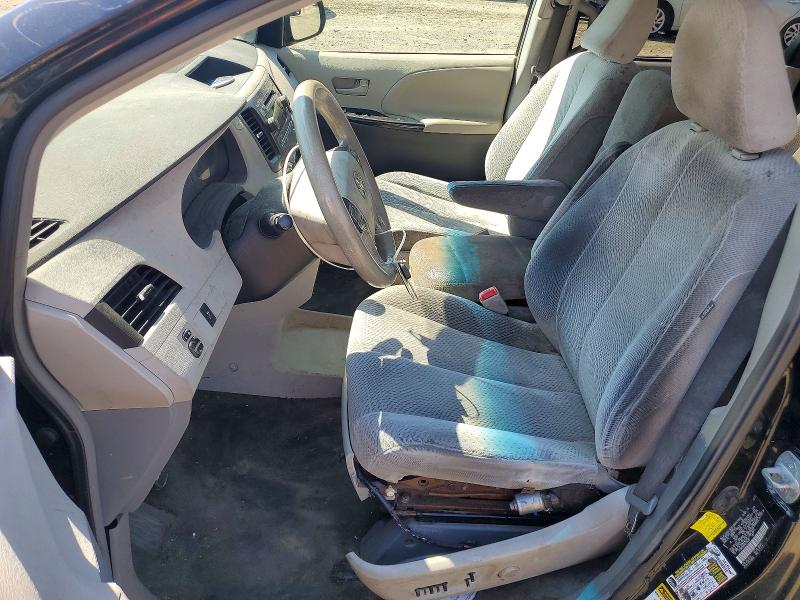 53540116 :رقم المزاد ، 5TDKK3DC7BS150387 vin ، 2011 Toyota Sienna مزاد بيع