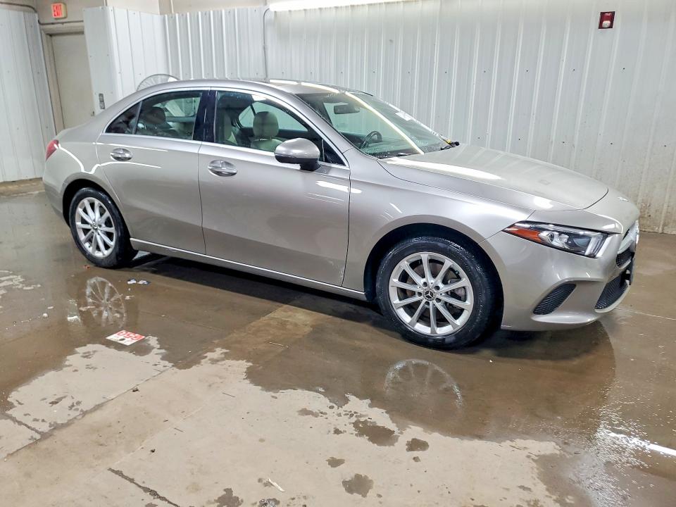 2019 Mercedes-benz A მანქანა იყიდება აუქციონზე, vin: WDD3G4FB5KW018945, აუქციონის ნომერი: 51041356