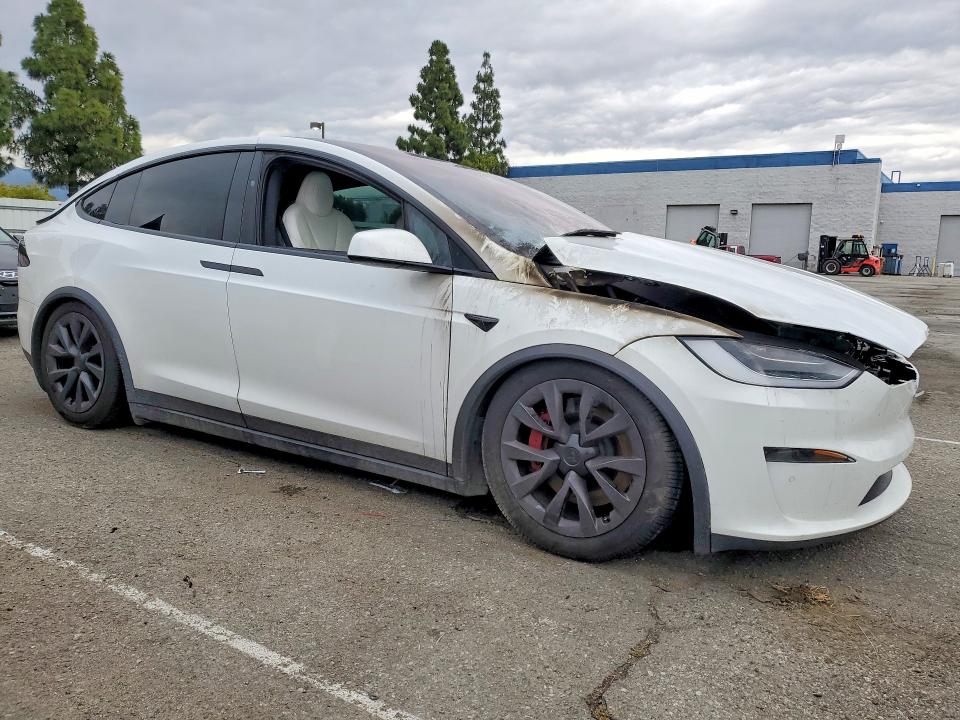 52537606 :رقم المزاد ، 7SAXCBE66NF344006 vin ، 2022 Tesla Model X مزاد بيع