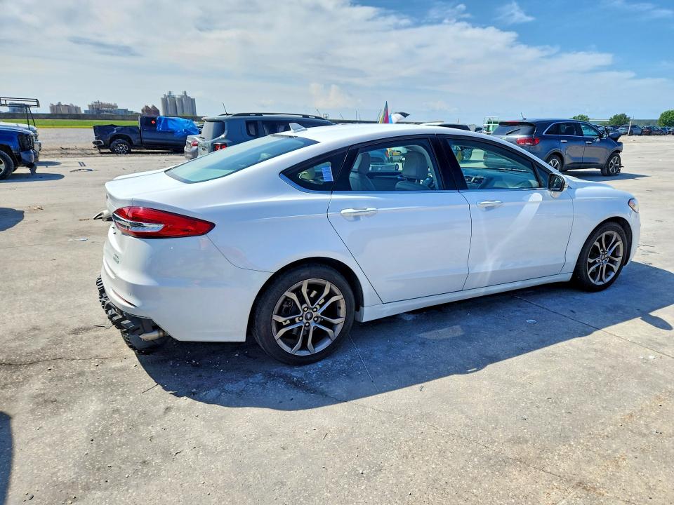 2020 Ford Fusion მანქანა იყიდება აუქციონზე, vin: 3FA6P0CD9LR154222, აუქციონის ნომერი: 51418136