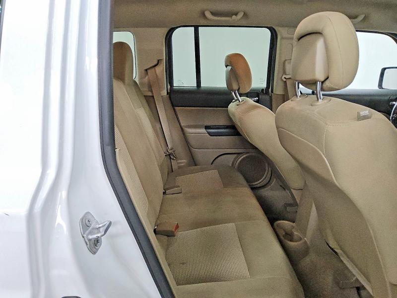 2015 Jeep Patriot მანქანა იყიდება აუქციონზე, vin: 1C4NJPFBXFD185681, აუქციონის ნომერი: 52954256