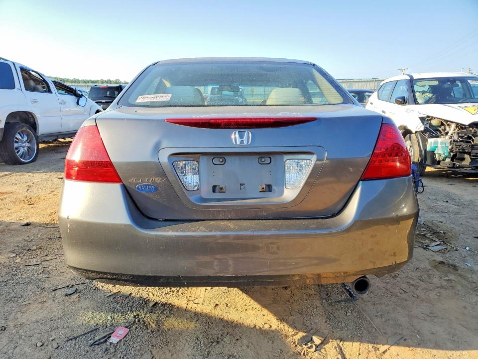 52726646 :رقم المزاد ، 1HGCM55717A018162 vin ، 2007 Honda Accord مزاد بيع