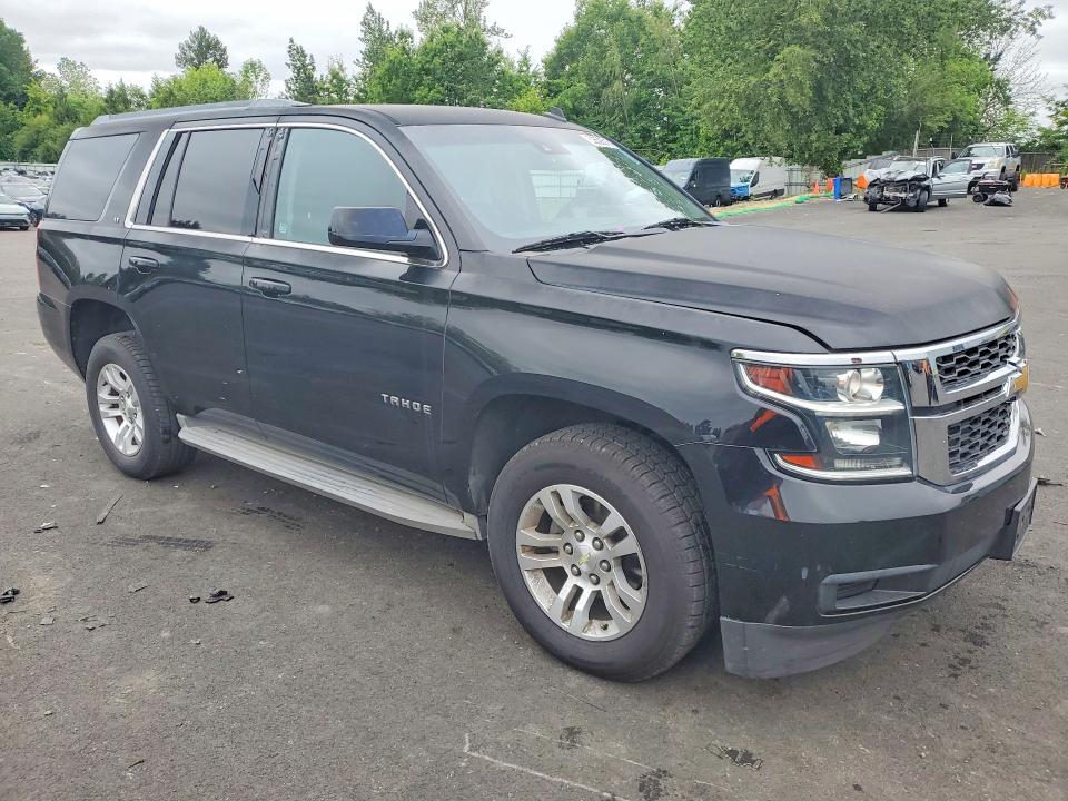 53530516 :رقم المزاد ، 1GNSKBKC6FR184538 vin ، 2015 Chevrolet Tahoe مزاد بيع