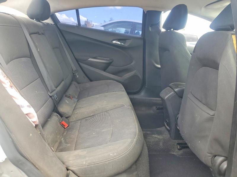 55217226 :رقم المزاد ، 1G1BE5SM8J7114529 vin ، 2018 Chevrolet Cruze مزاد بيع