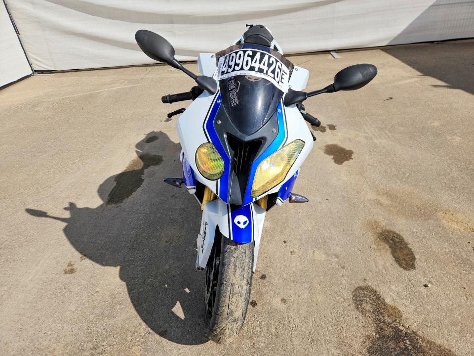 2011 Bmw S 1000 მანქანა იყიდება აუქციონზე, vin: WB1050705BZ071360, აუქციონის ნომერი: 49964426