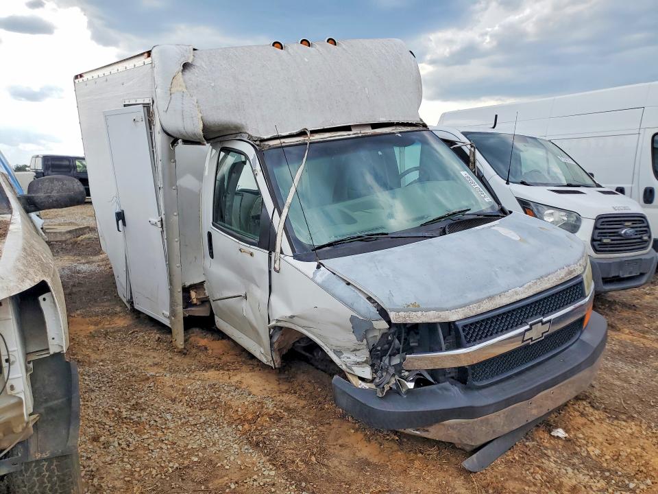 Продаж на аукціоні авто 2004 Chevrolet Express G3500, vin: 1GBJG31U041224215, номер лоту: 54601856
