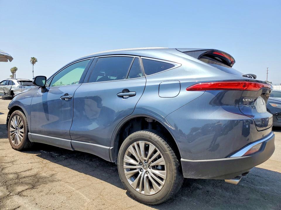 Auction sale of the 2021 Toyota Venza, vin: JTEAAAAH0MJ061355, lot number: 52553926