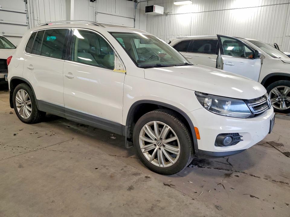 53888036 :رقم المزاد ، WVGBV3AX5DW587169 vin ، 2013 Volkswagen Tiguan مزاد بيع