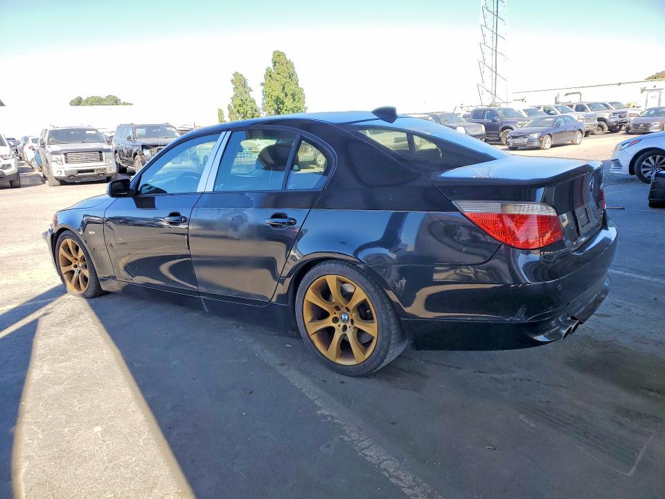 2007 Bmw 550 მანქანა იყიდება აუქციონზე, vin: WBANB535X7CP07830, აუქციონის ნომერი: 54121366