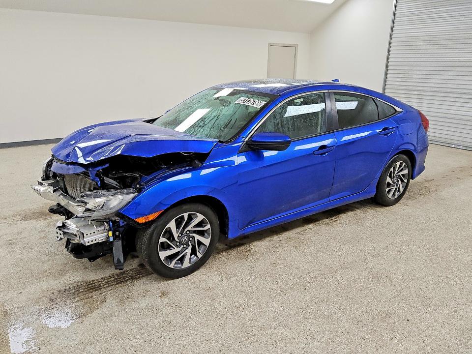 Продаж на аукціоні авто 2018 Honda Civic, vin: 19XFC2F73JE007003, номер лоту: 53135766