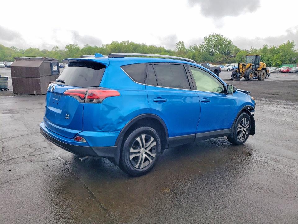 53178176 :رقم المزاد ، JTMBFREV8JD222148 vin ، 2018 Toyota Rav4 مزاد بيع