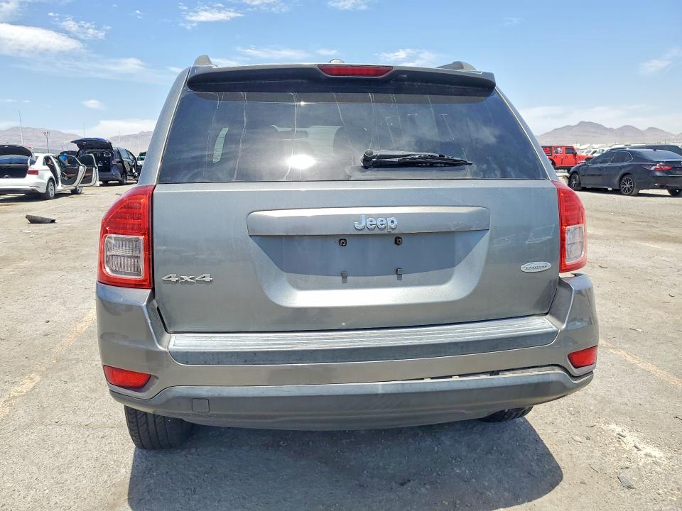 53612306 :رقم المزاد ، 1J4NF1FB8BD277195 vin ، 2011 Jeep Compass مزاد بيع