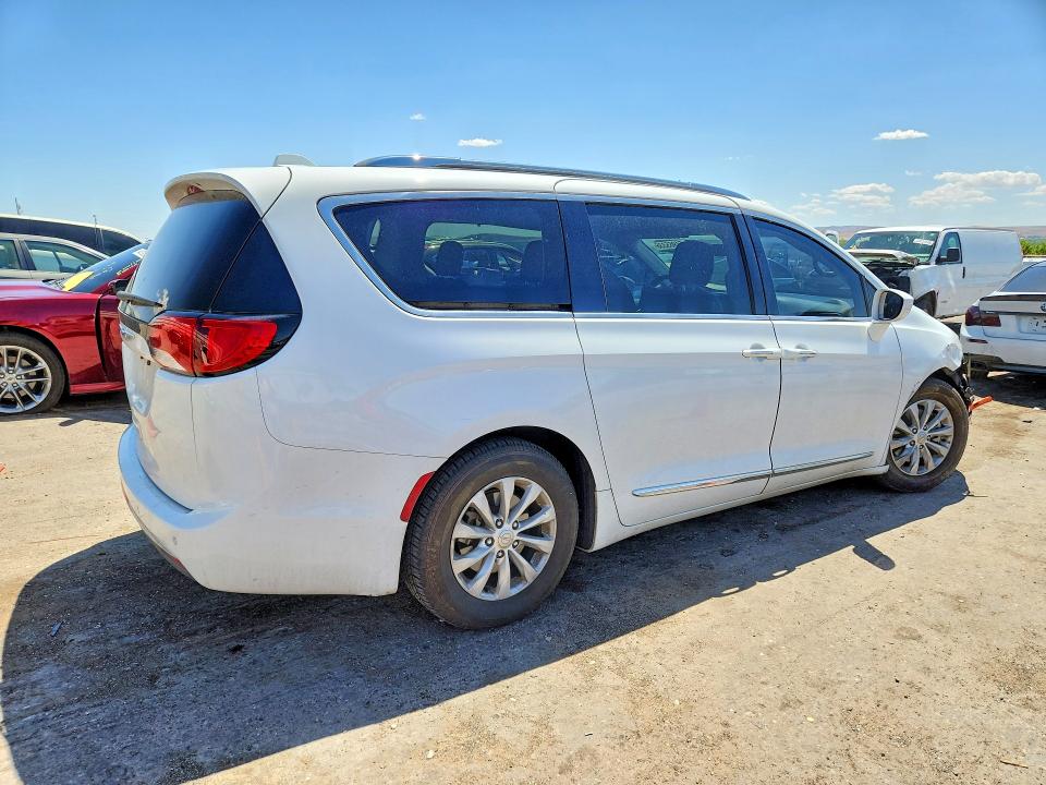 54965336 :رقم المزاد ، 2C4RC1EGXJR149906 vin ، 2018 Chrysler Pacifica مزاد بيع