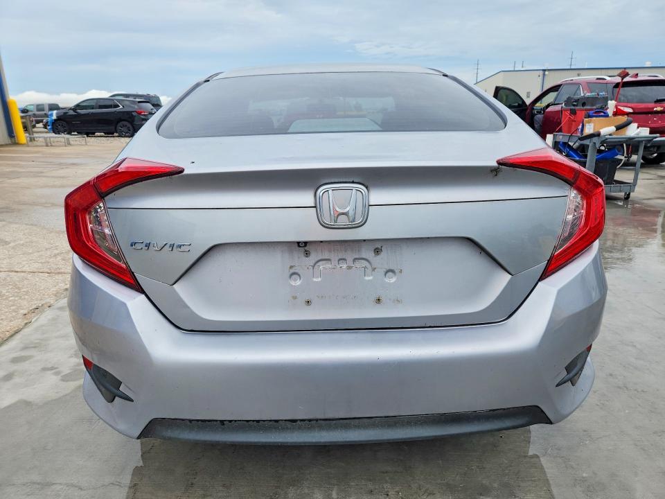 2018 Honda Civic მანქანა იყიდება აუქციონზე, vin: 2HGFC2F57JH582595, აუქციონის ნომერი: 54873886