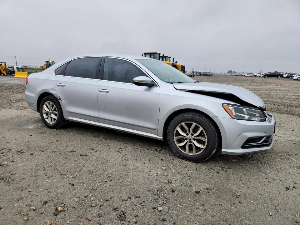 53834576 :رقم المزاد ، 1VWAS7A39GC007101 vin ، 2016 Volkswagen Passat مزاد بيع