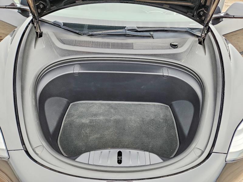 Auction sale of the 2019 Tesla Model 3, vin: 5YJ3E1EB0KF388575, lot number: 52842396