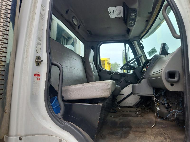 2006 Freightliner M2 მანქანა იყიდება აუქციონზე, vin: 1FVHCYDJ36HV72223, აუქციონის ნომერი: 54494646